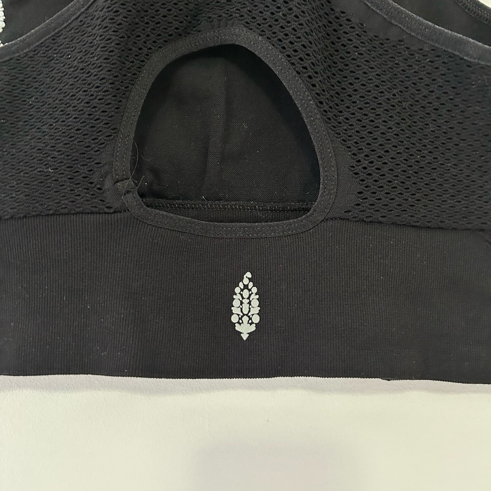 Free People Movement NWT Sports Crop Bra Black Size XL - Picture 4 of 5